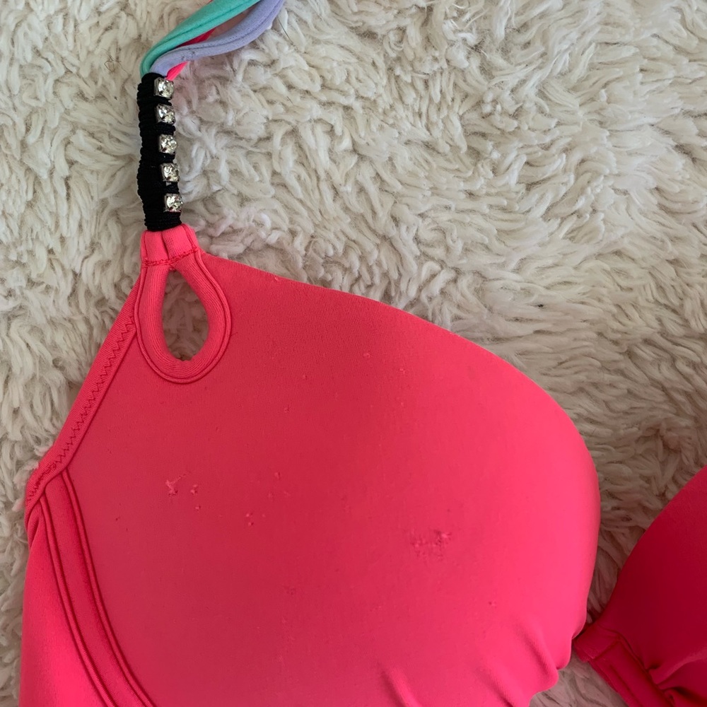 👙Victoria’s Secret Bikini Top - Picture 2 of 5